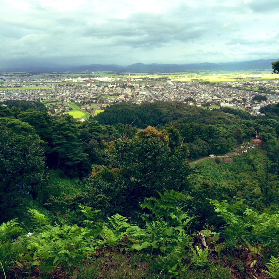 春日山城景色